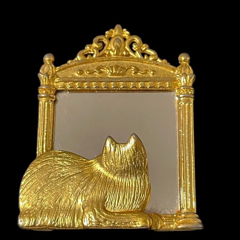 Vintage Stamped JJ Goldtone Cat looking into a Mirror Brooch